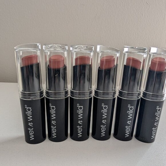 Wet n Wild MegaLast Lip Color Longwearing 983B Never Nude 0.11 oz Lot of 6 New - Picture 4 of 7